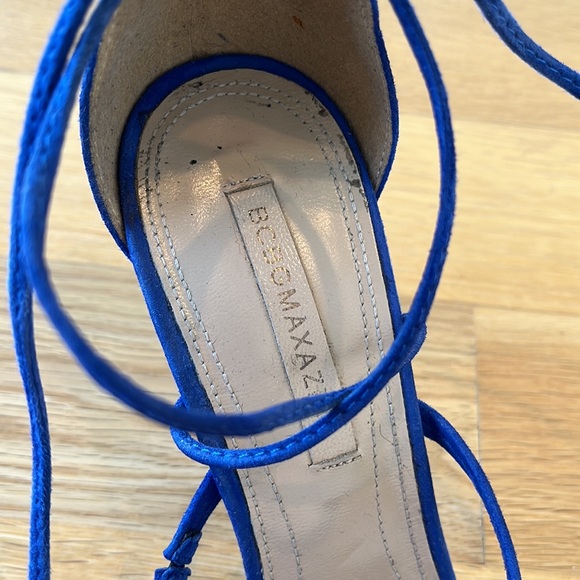 BCBG MAXAZRIA pair of blue shoes - Picture 7 of 8